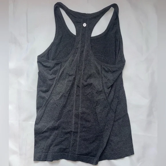 2 Lululemon Tank Tops Grey and purple size 8 - Picture 6 of 8